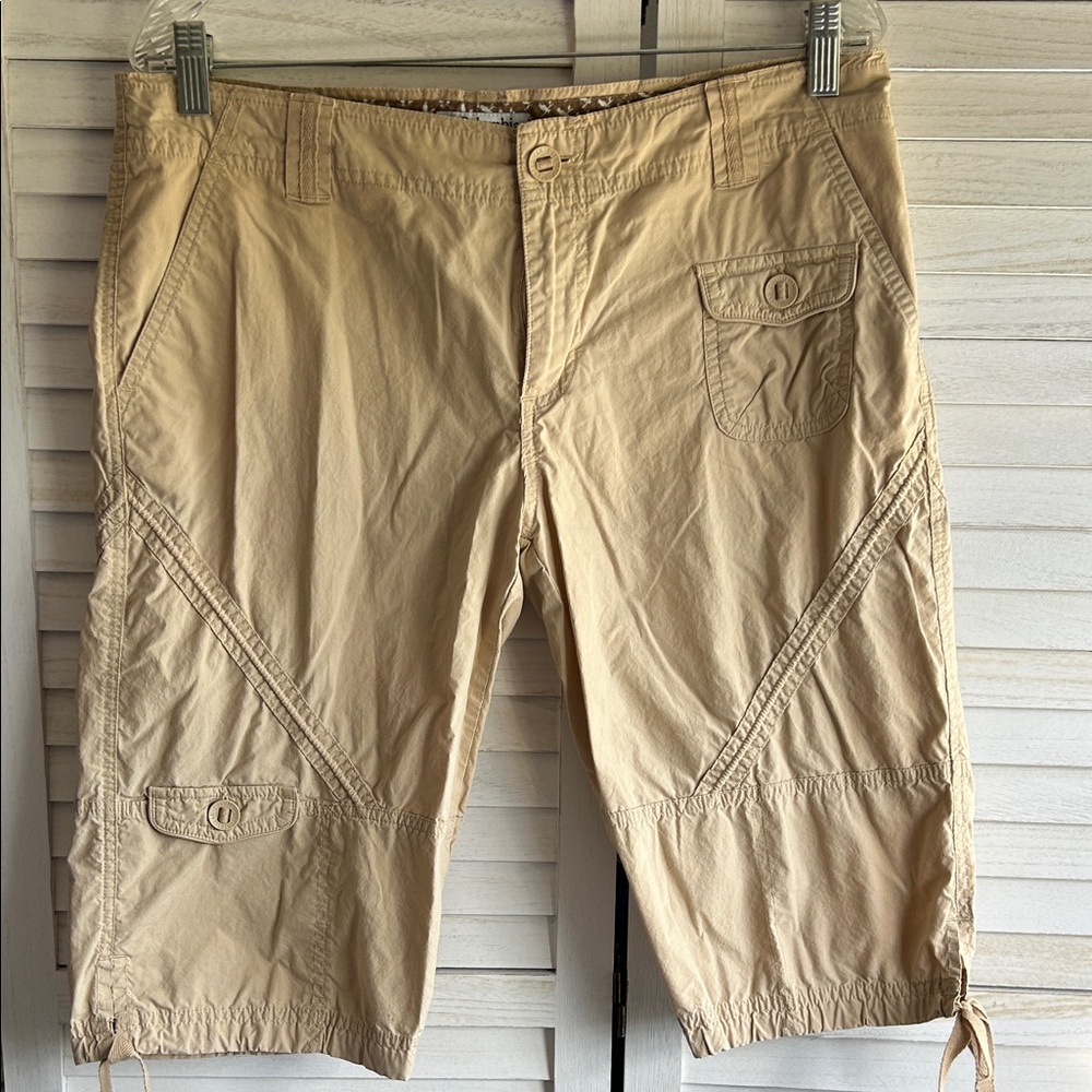 Columbia Women's Tan Cargo Shorts